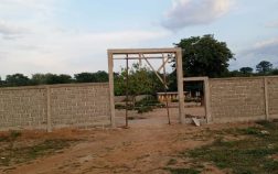 CONSTRUCTION DE CLOTURE A SATAMA SOKORO