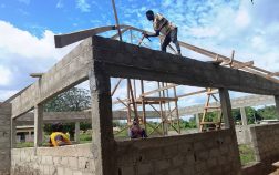 CONSTRUCTION PREAU PAR LA MAIRIE DE SATAMA SOKORO 2